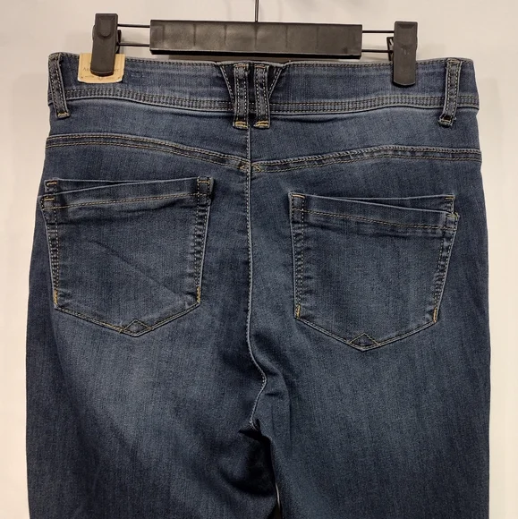 SOLD NWT Democracy Absolution Ankle Skimmer Jeans Women's 6 Dark Wash Soft Comfy - Picture 7 of 11